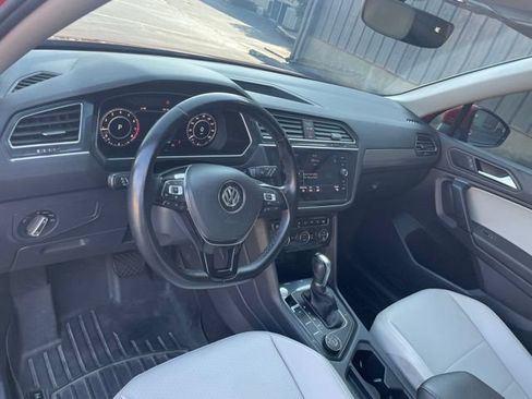 Used 2019 Volkswagen Tiguan SEL w/ 3rd Row Seat Package AWD/4WD image 23