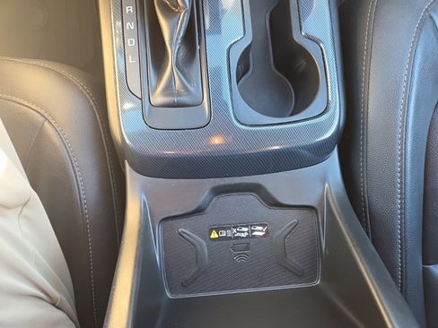 Used 2019 Chevrolet Colorado Z71 image 16