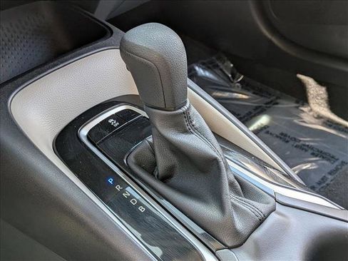 Used 2025 Toyota Corolla LE FWD image 12