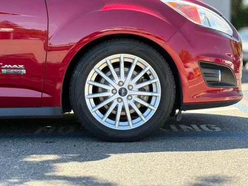 Used 2016 Ford C-MAX Energi SEL w/ Equipment Group 302A FWD image 34