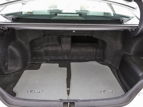 Used 2015 Toyota Camry XLE w/ Moonroof Package FWD image 23