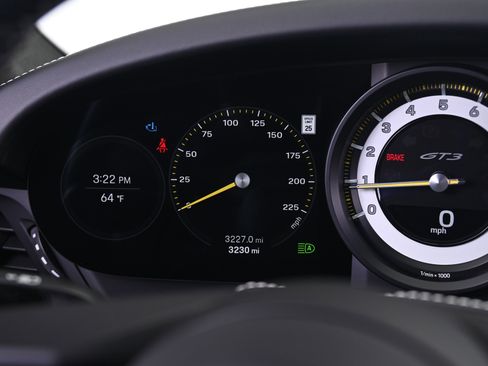 Used 2022 Porsche 911 GT3 image 33