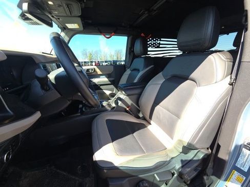 Used 2023 Ford Bronco Wildtrak image 21