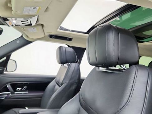 Used 2023 Land Rover Range Rover SE AWD/4WD image 31