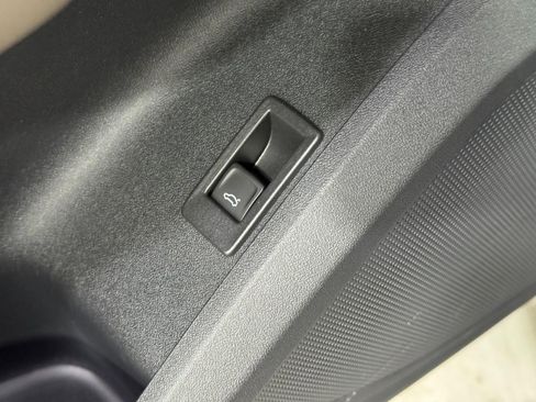 New 2025 Audi Q5 Premium Plus image 24