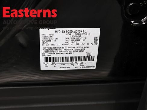 Used 2023 Ford Explorer XLT w/ Equipment Group 202A AWD/4WD image 35