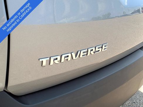 Used 2023 Chevrolet Traverse LS FWD image 10