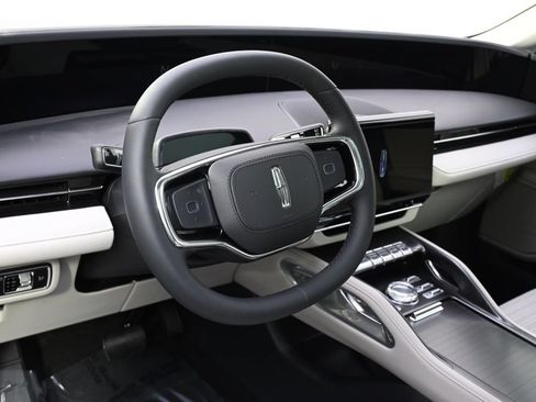 New 2026 Lincoln Nautilus Reserve AWD/4WD image 11