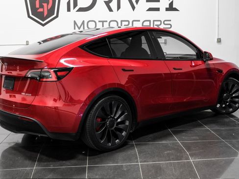 Used 2020 Tesla Model Y Long Range image 10