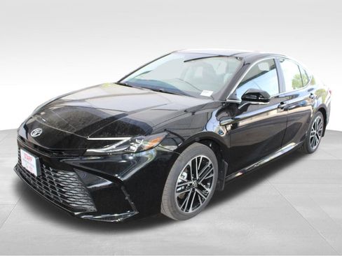 New 2026 Toyota Camry XLE FWD image 9