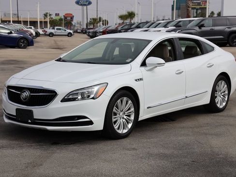 Used 2019 Buick LaCrosse Essence w/ Sights and Sounds Package image 3