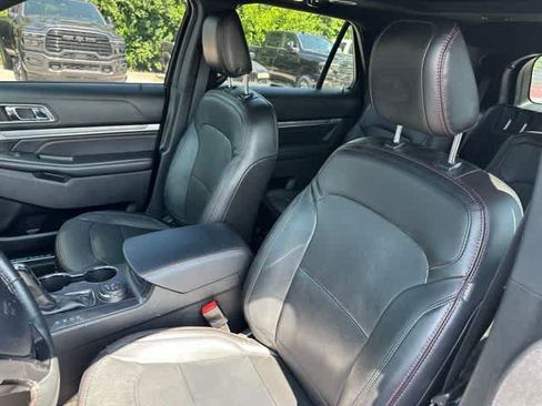 Used 2019 Ford Explorer Sport w/ Equipment Group 401A AWD/4WD image 5