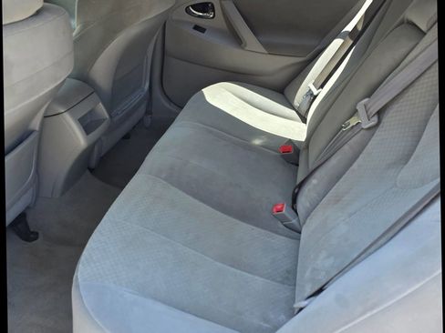 Used 2007 Toyota Camry LE image 10