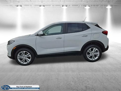 Used 2023 Buick Encore GX Preferred w/ Cold Weather Comfort Package AWD/4WD image 5