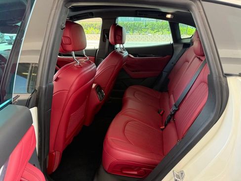 Certified 2022 Maserati Levante Modena AWD/4WD image 11