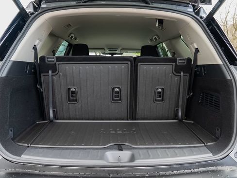 New 2026 Nissan Pathfinder SV w/ Cargo Package AWD/4WD image 8