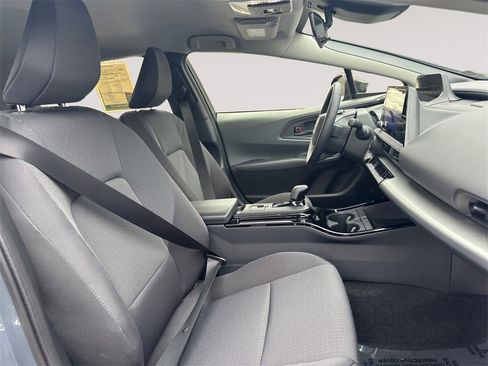 Used 2024 Toyota Prius LE image 15