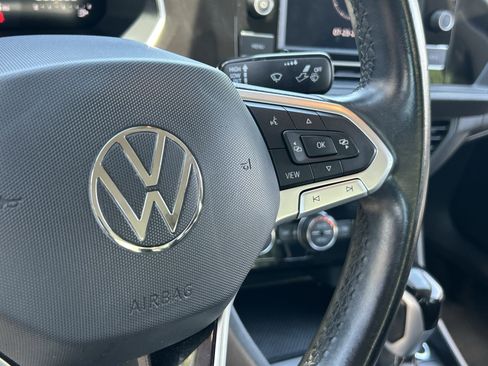 Used 2024 Volkswagen Jetta SE FWD image 29