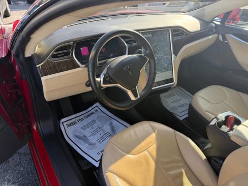 Used 2013 Tesla Model S Long Range image 16