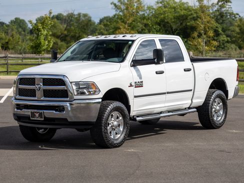Used 2015 RAM 2500 Tradesman w/ Chrome Appearance Group AWD/4WD image 7