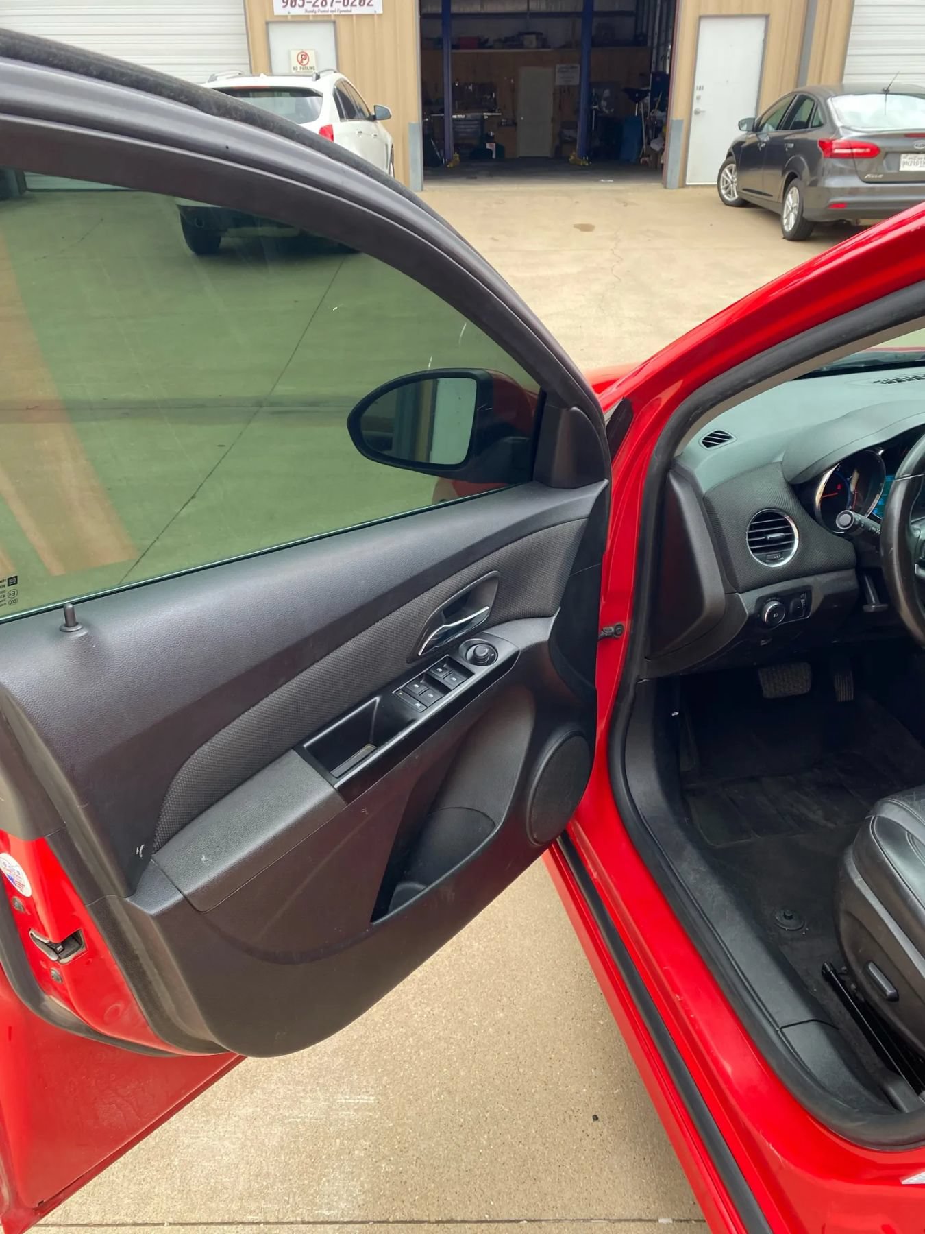 Used 2014 Chevrolet Cruze LTZ w/ RS Package FWD image 18