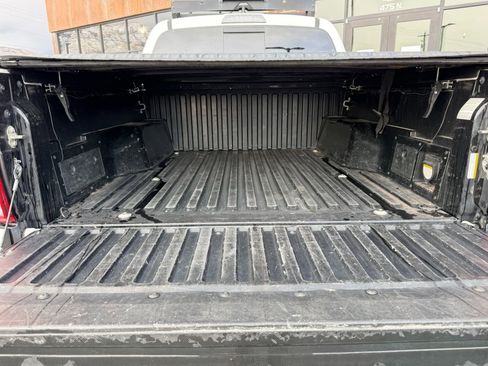 Used 2017 Toyota Tacoma TRD Off-Road w/ Premium & Technology Package image 29