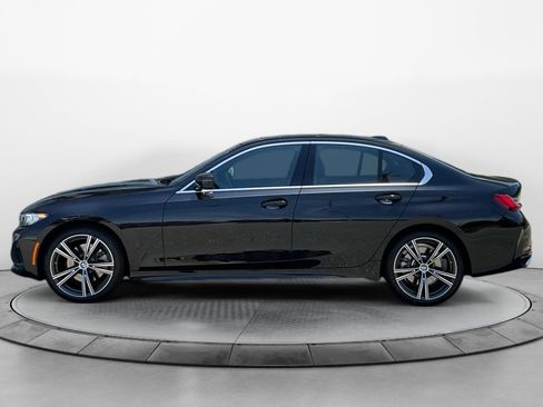 Certified 2024 BMW 330i xDrive Sedan w/ Convenience Package AWD/4WD image 4