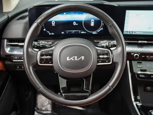 Used 2024 Kia Carnival SX Prestige image 30