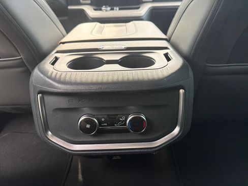 Used 2025 Ford Expedition Active RWD image 19