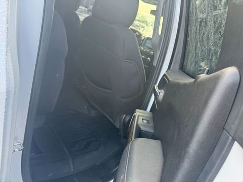 Used 2019 GMC Sierra 1500 SLE w/ SLE Value Package image 6