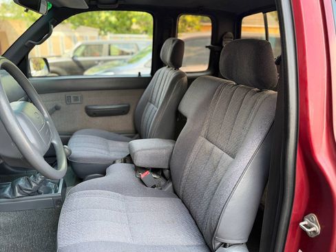 Used 1997 Toyota Tacoma 4x4 Xtracab V6 image 11
