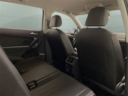 Used 2022 Volkswagen Tiguan SE image 72