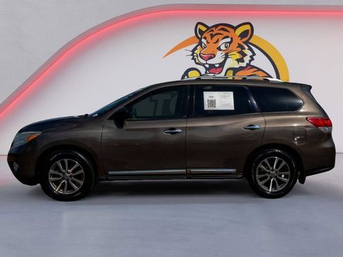 Used 2015 Nissan Pathfinder SL w/ SL Premium Package image 8