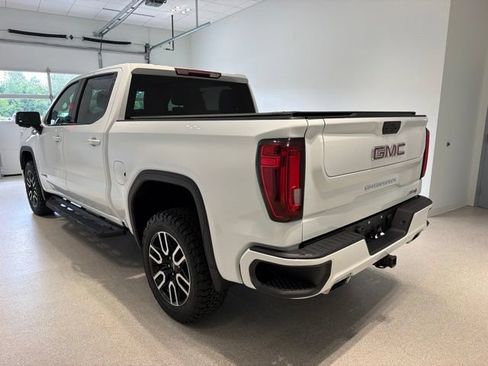Used 2021 GMC Sierra 1500 AT4 AWD/4WD image 4