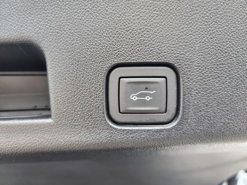 Certified 2025 Chevrolet Traverse RS w/ LPO, Floor Liner Package image 13