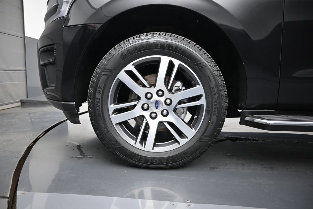 Used 2022 Ford Expedition Max Limited AWD/4WD image 31