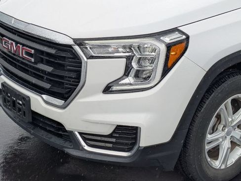 Used 2023 GMC Terrain SLE w/ Driver Convenience Package AWD/4WD image 9