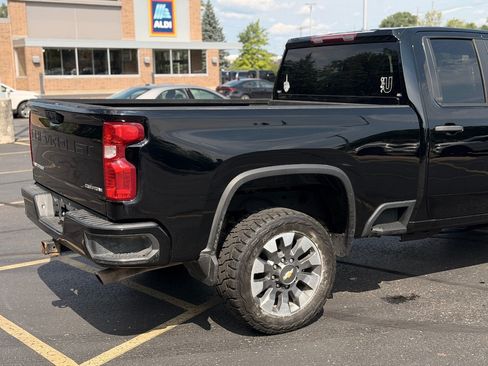 Used 2024 Chevrolet Silverado 2500 Custom w/ Custom Convenience Package AWD/4WD image 7