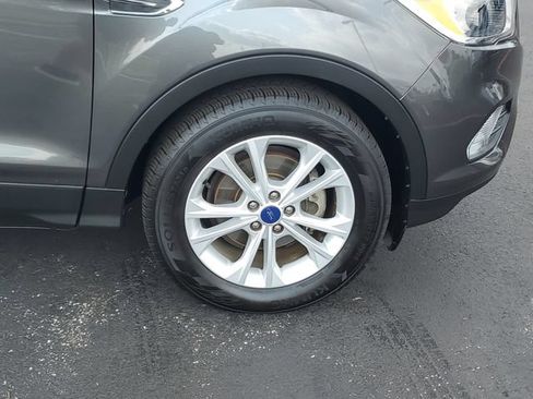 Used 2017 Ford Escape SE FWD image 6