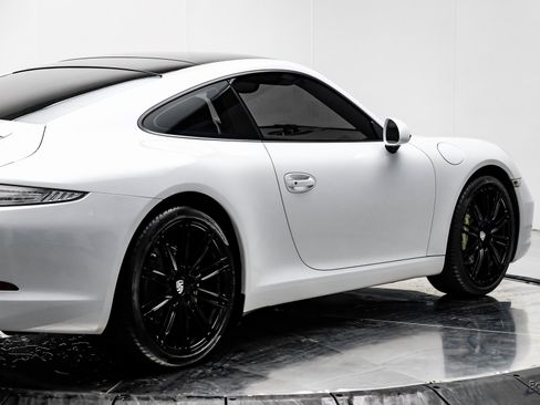 Used 2015 Porsche 911 Carrera image 15