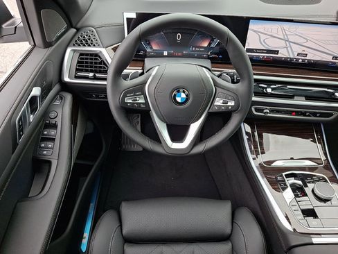 New 2026 BMW X5 xDrive40i w/ Premium Package AWD/4WD image 6