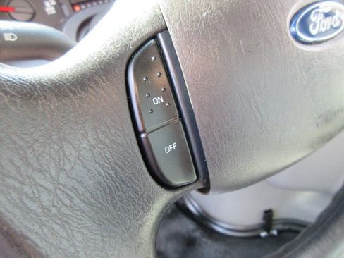 Used 2015 Ford E-350 and Econoline 350 Super Duty RWD image 16