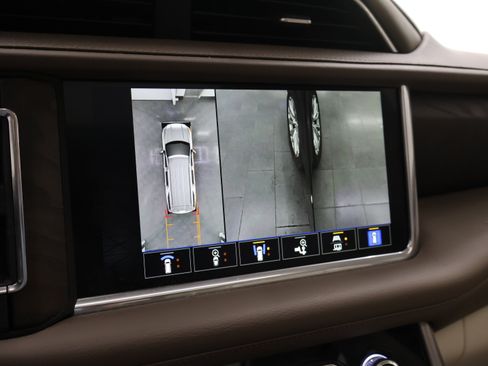 Used 2022 GMC Yukon XL Denali w/ Max Trailering Package AWD/4WD image 22