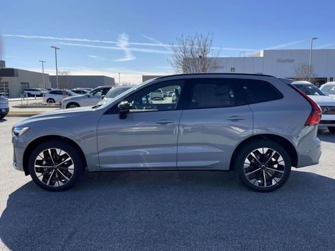 New 2026 Volvo XC60 B5 Plus w/ Protection Package Premier image 25