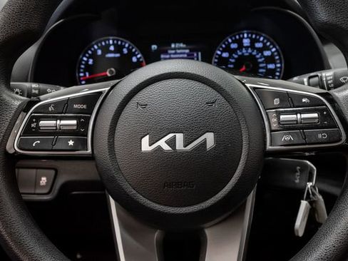 Used 2024 Kia Forte LXS image 11