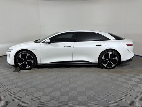 Used 2023 Lucid Air Touring image 2