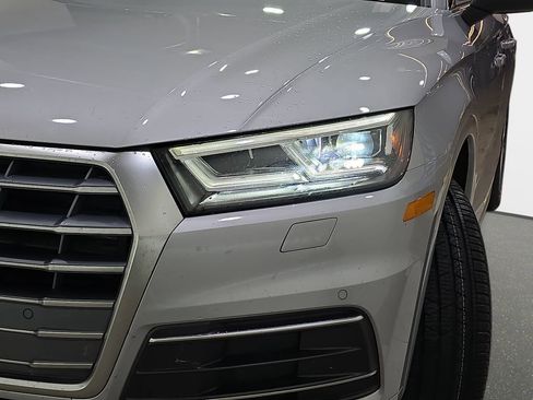 Used 2019 Audi Q5 Premium Plus w/ Premium Plus Package AWD/4WD image 31