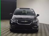 New 2026 Chrysler Pacifica Select image 2