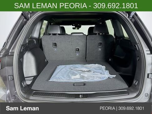 New 2025 Jeep Grand Cherokee Altitude image 25