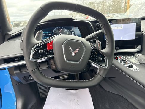 Used 2024 Chevrolet Corvette Stingray Preferred Conv w/ Z51 Performance Package image 15